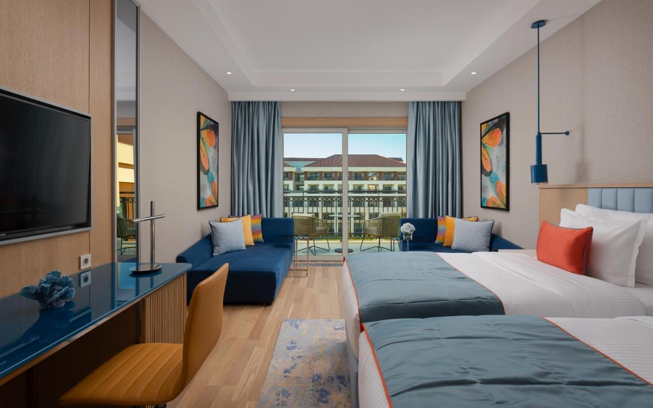 Hotel Rixos Water World Aktau - Theme Park Free Access Exteriér fotografie